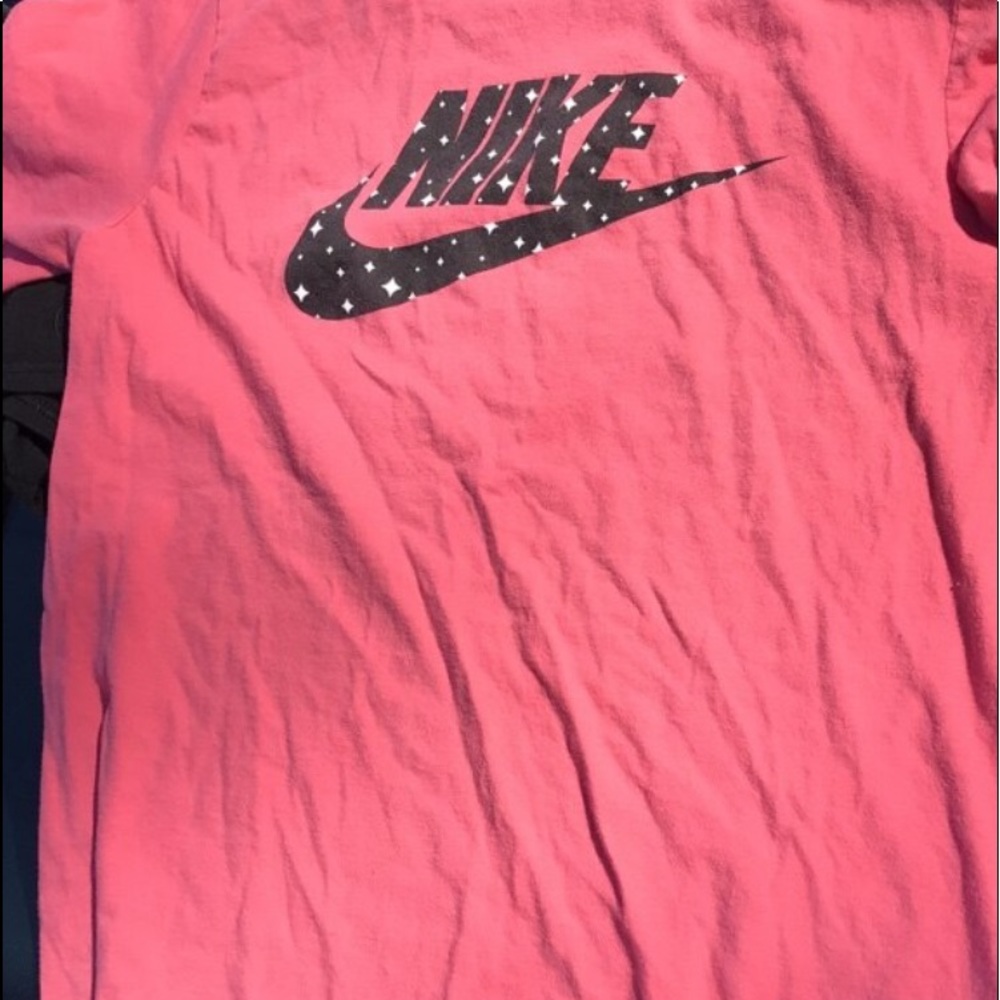 Clothes - Picture 6 of 7